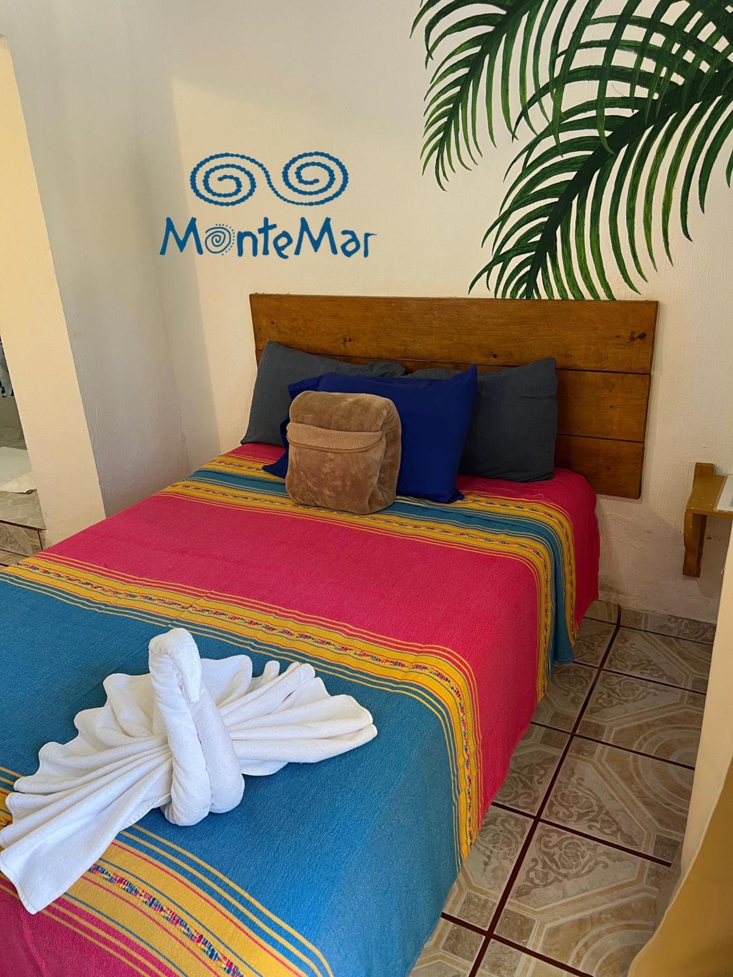 Montemar Hotel Y Bungalows Rincon de Guayabitos Exteriör bild